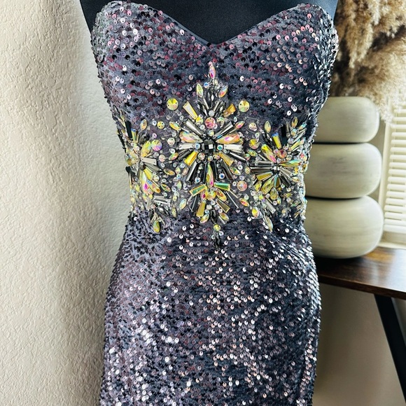 Night Moves by Allure sequin mini dress NWT - Picture 4 of 5